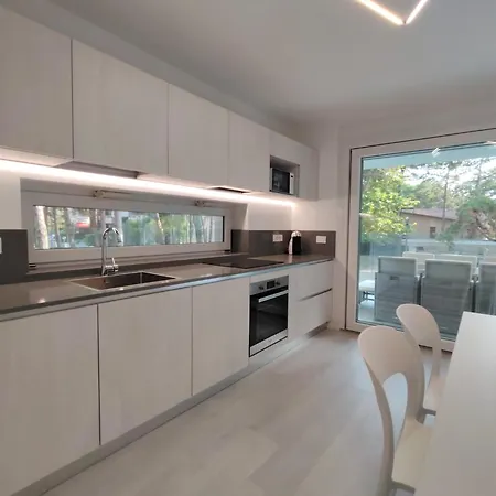 Apartment Crystal Deluxe *