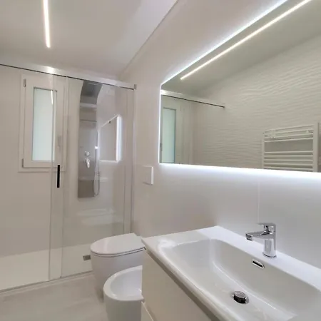 Daire Crystal Deluxe Lignano Sabbiadoro