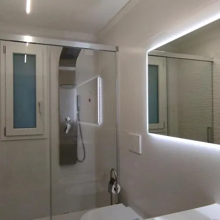 Crystal Deluxe * Lignano Sabbiadoro